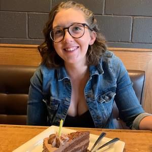 Meet your Posher, Emily